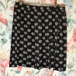 Vintage Elegant Black and White Patterned Skirt
